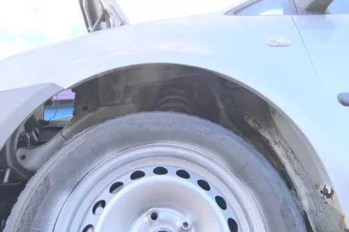 VW Caddy 2K Kotflügel vorne links silber LA7W 2K0821021 bis ca.AnfanBj.2011 (179695)