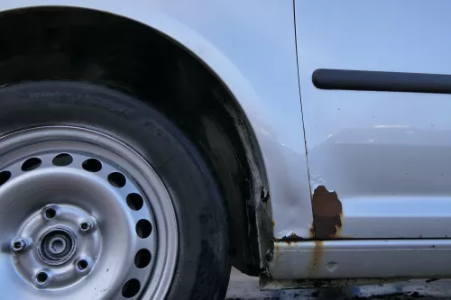 VW Caddy 2K Kotflügel vorne links silber LA7W 2K0821021 bis ca.AnfanBj.2011 (179695)