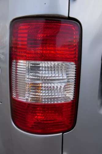 VW Caddy 2K original Rücklicht Rückleuchte Heckleuchte hinten links FLÜGELTÜR