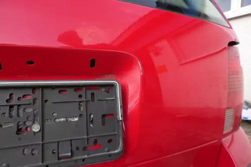 VW Passat 3B Kombi Variant Heckklappe Klappe hinten mit Scheibe rot LY3D (179880)