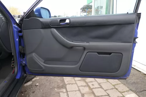 1x A3 8L Türverkleidung Verkleidung Tür vorne rechts 2/3-Türer schiefer / onyx