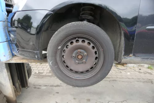 Golf 5 1K & 5M Plus Radhausschale Dämpfung Radhaus vorne links - 2-Teilig