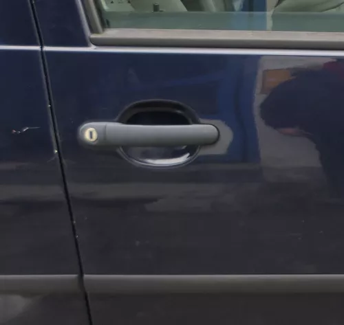 VW Golf 4 Bora Tür vorne rechts Beifahrertür 4/5-Türer + Kombi blau LA5G (180062)