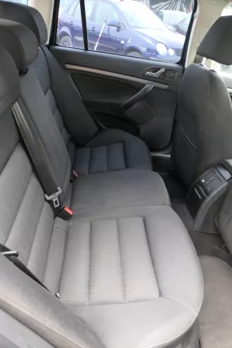 Octavia 1Z Sitz Sitze hinten Rückbank Rücksitzbank Lehne Elegance- ohneKopfstü (180187)