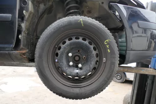 4x VW Golf 6 Plus 5M 195/65 R15 91T Winterreifen M+S Felgen Reifen M&S   ca. 6mm