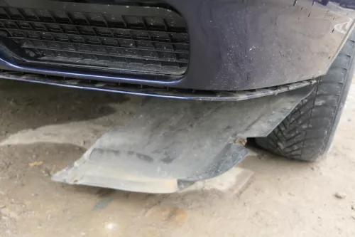 VW Golf 3 auch Cabrio Stoßstange vorne Stoßfänger vorn lackiert nlau LC5U (180210)