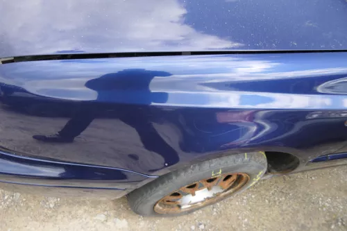 VW Golf 3 1E Cabrio Kotflügel vorne links - Rost blau LC5U