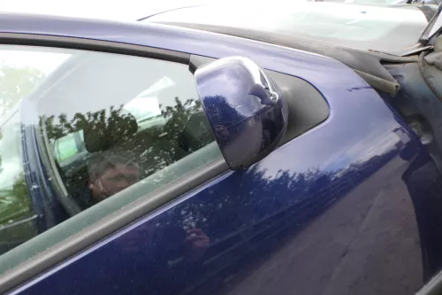 VW Golf 4 Bora elektrischer Spiegel vorne rechts Außenspiegel blau LB5N Glas (180265)