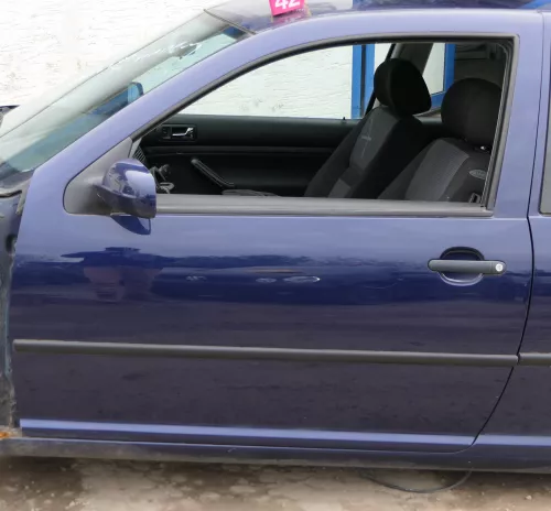 VW Golf 4 Tür vorne links Fahrertür 2/3-Türer blau LB5N ohneAnbauteile