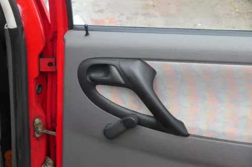 1x Polo 6N Türverkleidung Verkleidung Tür hinten rechts 4/5-Türer schwarz Griff (180288)