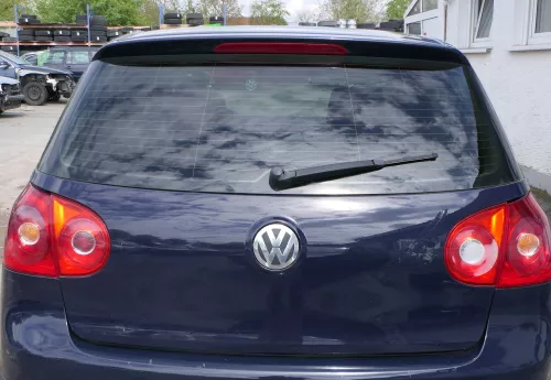 VW Golf 5 V Heckklappe hinten Kofferraumklappe mit Scheibe blau LA5G