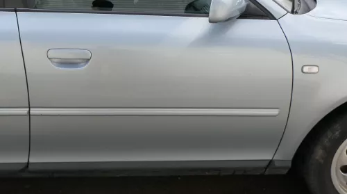 Audi A3 8L Tür nur Türblatt vorne rechts blau LY7R 4/5-Türer