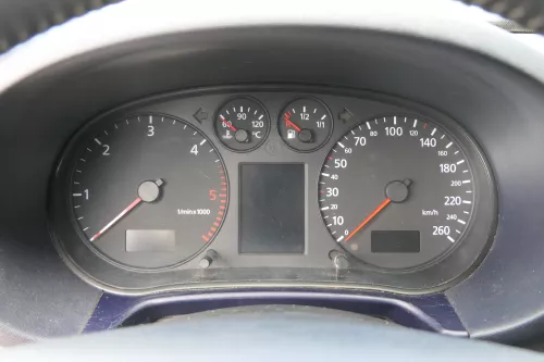 Audi A3 8L Tacho Tachometer Kombiinstrument 8L0920932D 443.000km TDI Diesel