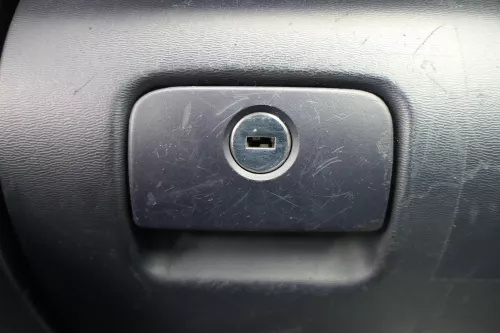 Audi A3 8L Handschuhfach Klappe 8L1857095 blau maritimblau Facelift (180425)