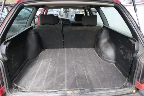 VW Passat 3A 35i Kombi Verkleidung Teppich Kofferraum Kofferraumteppich schwarz