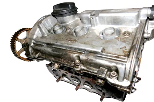 VW Passat 3B A4 Motor Zylinderkopf Nockenwelle AMX ALG AQD BBG ATQ rechts 2,8 V6