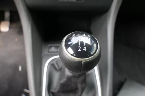 Golf 5 Schaltknauf Schaltsack Schaltung Schaltknüppel Leder 5-Gang 1K0711113BJ (180595)