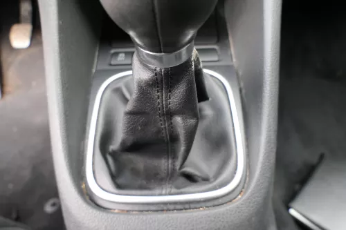 Golf 5 Schaltknauf Schaltsack Schaltung Schaltknüppel Leder 5-Gang 1K0711113BJ (180595)