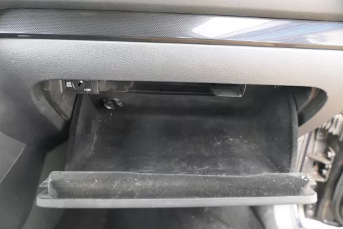 VW Golf 6 + Kombi AJ5 Handschuhfach schwarz Handschuhfachdeckel Deckel schwarz (180605)