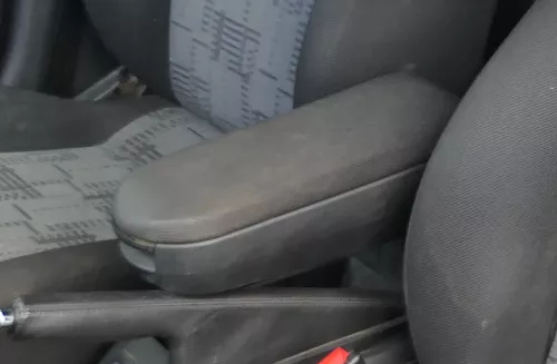 VW Passat 3B Mittelarmlehne Armlehne Lehne Mitte Original schwarz (180648)