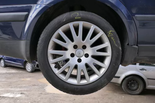 4x A6 4F Alufelgen Sommerreifen Reifen Felgen 225/50 R17 98Y  6-7mm 4f0601025AK (180657)