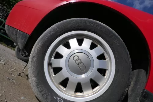 Audi A4 B5 (ab ca Ende1999 Facelift) Kotflügel vorne links rot LY3H (180687)