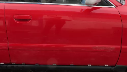 Audi A4 B5 Tür vorne rechts rot LY3H (Leiste+Griff beachten) Facelift