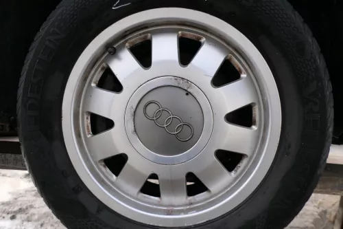 4x A4 B5 A6 4B Alufelgen Felgen 4B0601025N 6jx15H2 ET45 schlechte Reifen origina (180710)