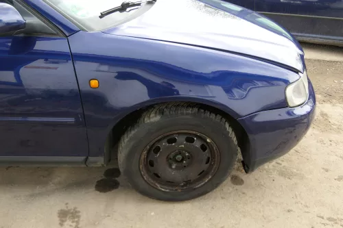 Audi A3 8L Kotflügel vorne rechts blau LZ5K