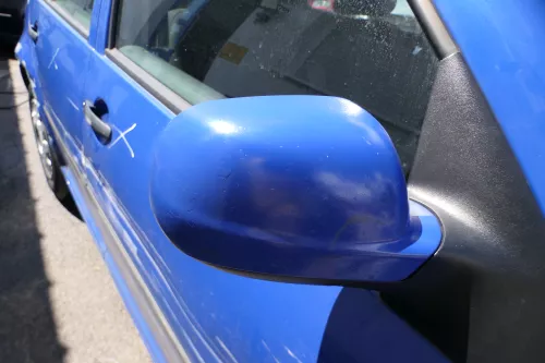 VW Golf 4 Bora manueller Spiegel vorne rechts Außenspiegel blau LW5Z Glas