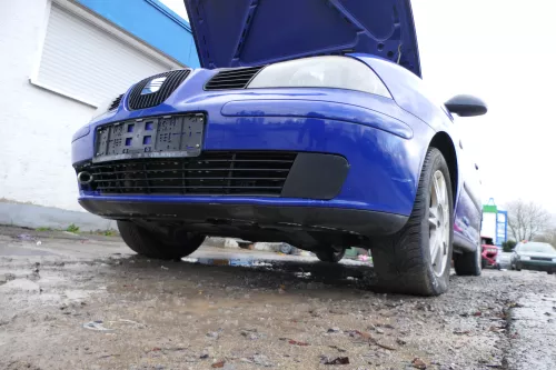 Seat Ibiza 6L Stoßstange Frontstoßstange vorne blau LS5G bis caAnfang2006 (180862)