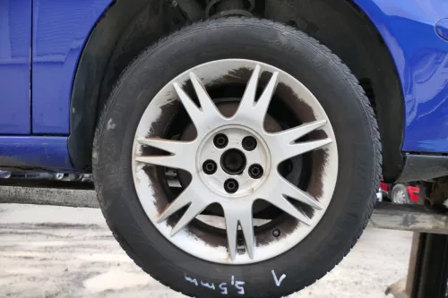 4x Polo 9N Ibiza Alufelgen Reifen 195/60 R15 -ca5-6,5mm Winterreifen 6L0601025A (180875)