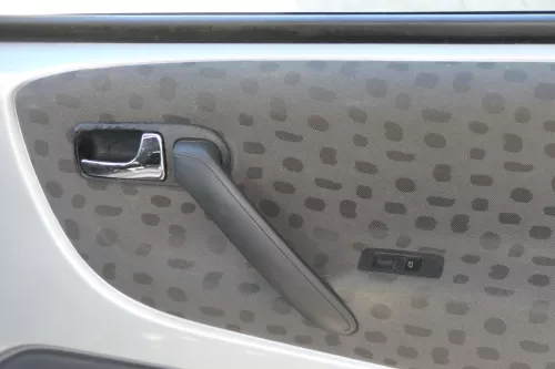 1x VW Lupo Arosa Türverkleidung Verkleidung Tür vorne rechts oben schwarz (180899)