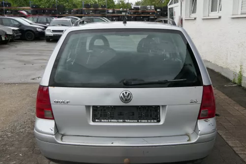 Golf 4 Bora Kombi Variant Heckklappe Klappe Scheibe silber LA7W ohneAnbau Dellen