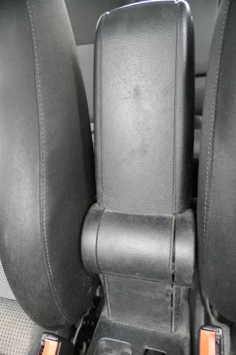 VW Golf 4 Bora Mittelarmlehne Armlehne original mitte - OHNE KEINE Deckel Telefo (181021)