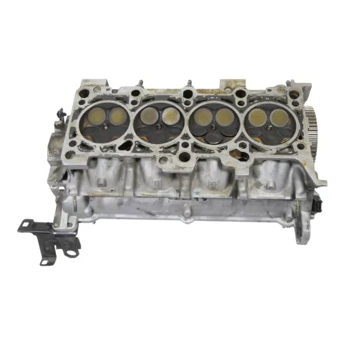 VW Passat 3B A4 Zylinderkopf mit Nockenwellen Ventile AJQ 1,8T APU (181161)