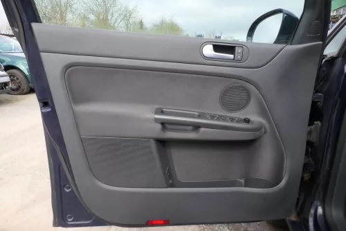 VW Golf Plus 5M 1x Türverkleidung Verkleidung Tür vorne links schwarz