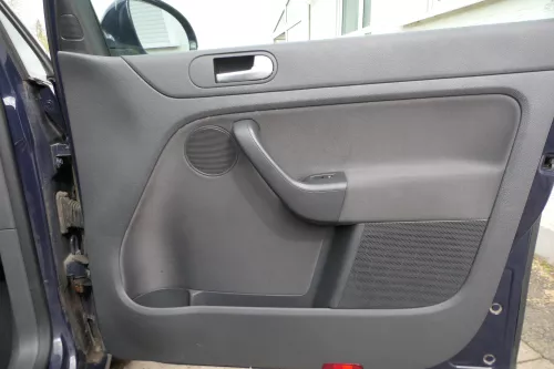 VW Golf Plus 5M 1x Türverkleidung Verkleidung Tür vorne rechts schwarz