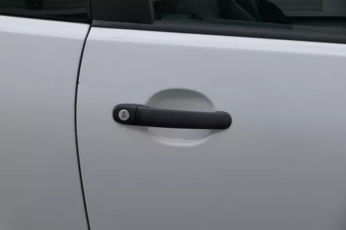 Polo 9N 9N3 Tür vorne rechts Beifahrertür 2/3-Türer weiß LB9A ohneAnbauteile (181300)