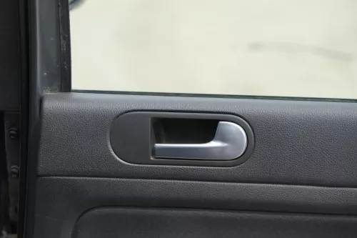 1x Golf Plus 5M Türverkleidung Verkleidung Tür hinten rechts schwarz (181351)