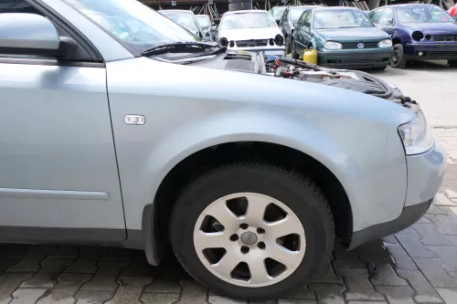 Audi A4 8E B6 Kotflügel vorne rechts blau LY7R