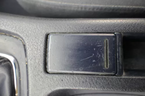 A4 8E B6 B7 Zigarettenanzünder vorne Anzünder 8E0863284B blau maritimblau (181489)