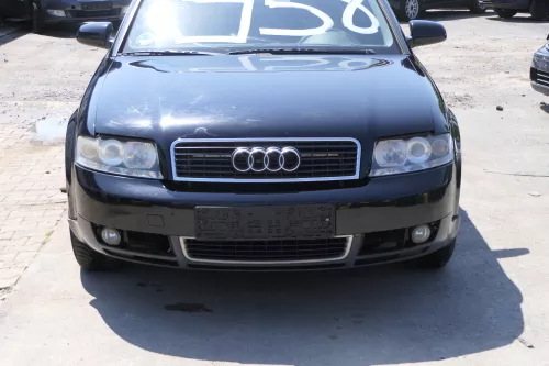 Audi A4 8E B6 Kombi Avant Stoßstange vorne mit Spoiler schwarz LY9B