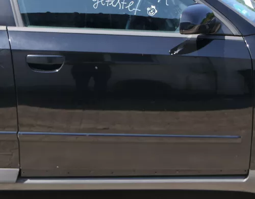 Audi A4 B6 8E nur Türblatt vorne rechts Beifahrertür schwarz LY9B Kombi+Limo Tür