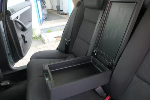 Audi A4 B6 B7 8E Limousine Sitz Rückbank hinten schwarz     ohneKopfstütz (181571)