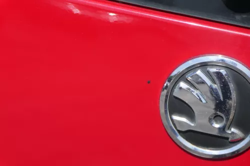 Skdoa Citigo 1S Heckklappe Klappe Kofferraumklappe + Scheibe rot LY3D (181601)