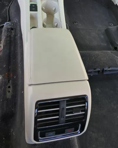 Passat 3C B8 3G Mittelarmlehne Armlehne original komplett Leder weiß St.Tropez