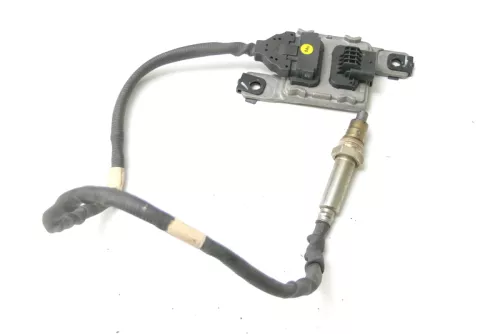 VW Caddy Tiguan Nox Sensor Abgaskontrolle Kat 04L907807G /DN Sensor  ORIGINAL