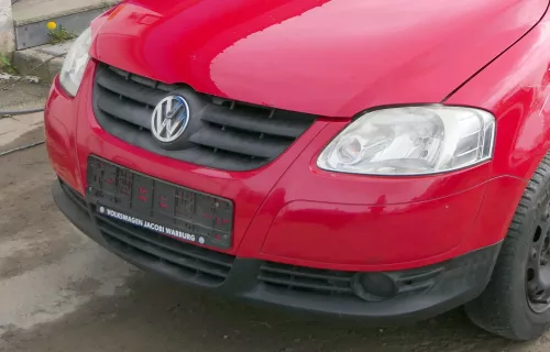 VW Fox 5Z Stoßstange vorne Stoßfänger rot LY3D mit Grill