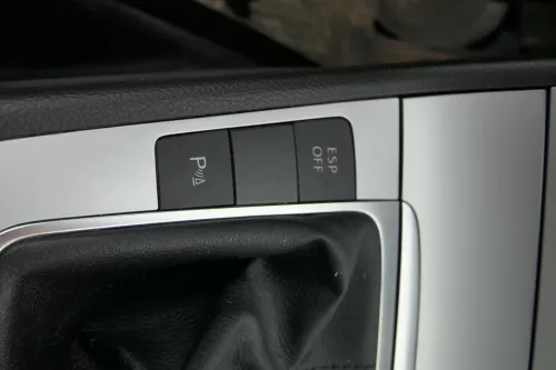 Passat 3C Mittelkonsole Verkleidung Klappe Abdeckung Dekor silber matt chrom Asc (181906)